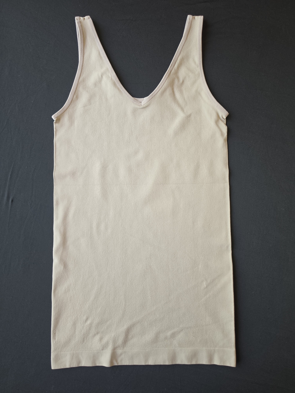 Seamless V-Neck Shaping Slip - Nude